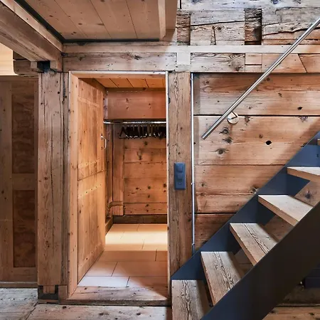 Top-notch Gstaad With Supreme Interior Vakantiehuis *