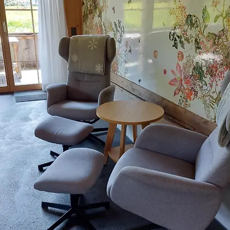 Vakantiehuis Top-notch Gstaad With Supreme Interior Gsteig